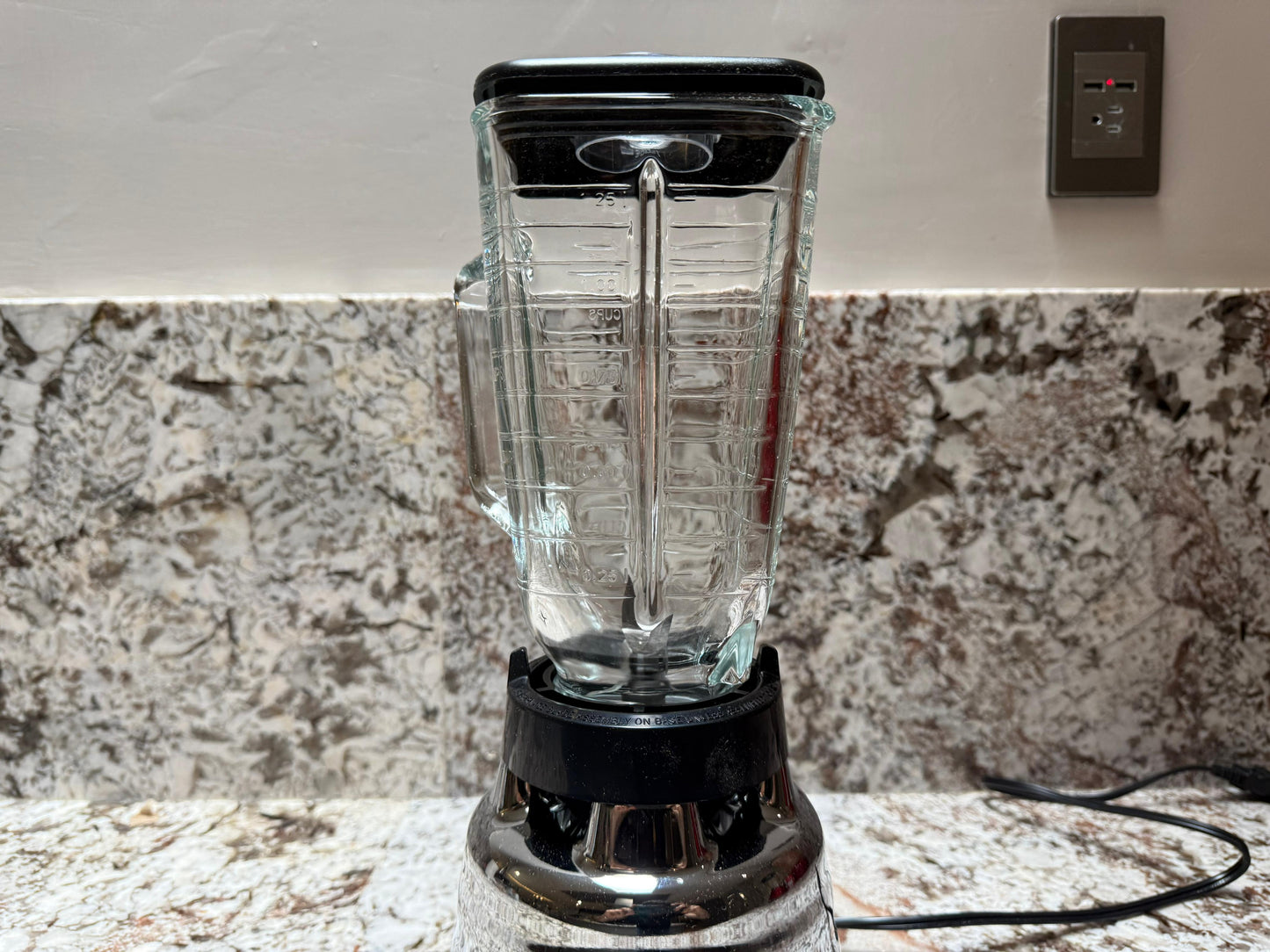 Licuadora Oster Profesional 1 Velocidad Cristal