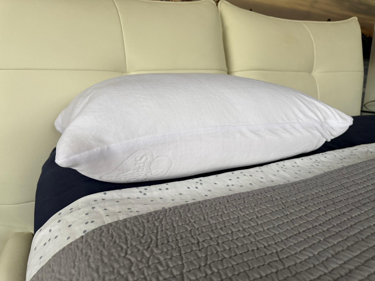 Almohada Básica de Memory Foam Spring Air