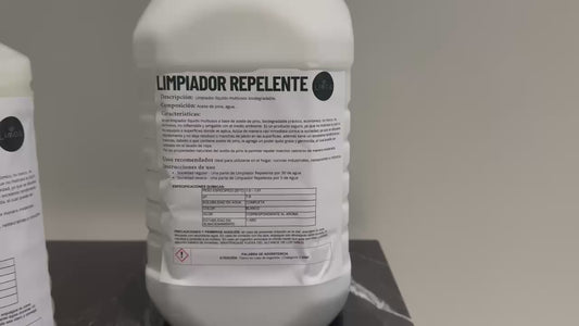 Limpiador con Repelente Base de Pino Blanco LIMOA
